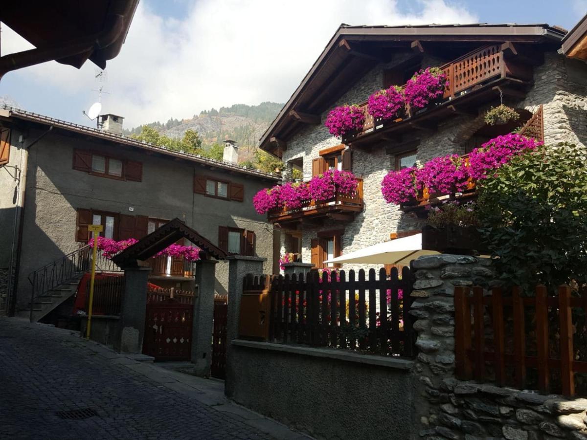 Deacons Lodge Bardonecchia Exterior photo